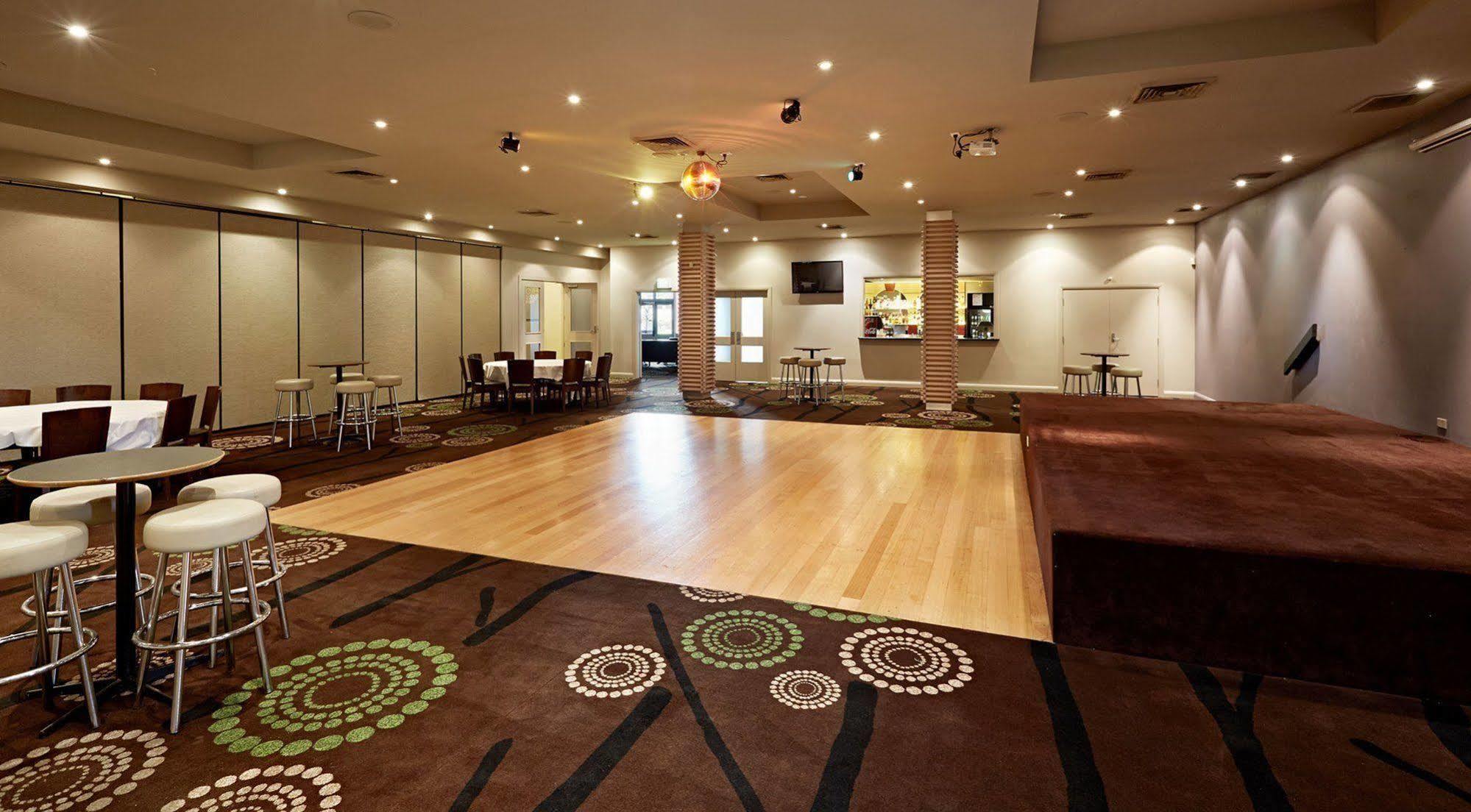 Nightcap At Waltzing Matilda Hotel Springvale Exterior foto